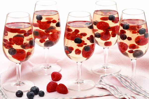 ["[\"Jewelled Rosé Wine Jellies | Recipes | ["[\"The thirsty kitchen\"]"]\"]"]